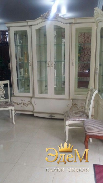 Анжелика сервант